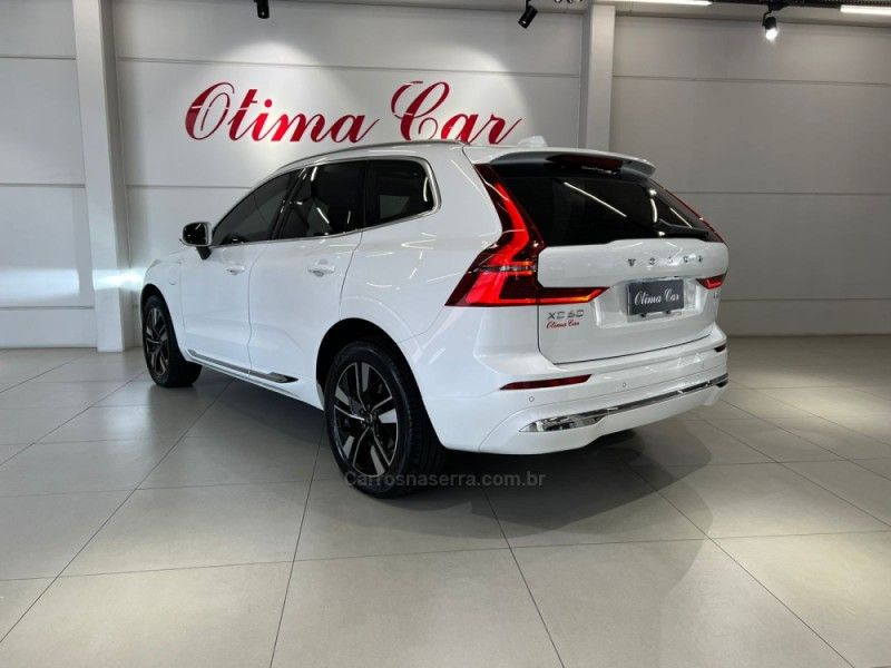 VOLVO XC60 2.0 T8 RECHARGE PLUS AWD HIBRIDO 2025/2026 ÓTIMA CAR FLORES DA CUNHA / Carros no Vale