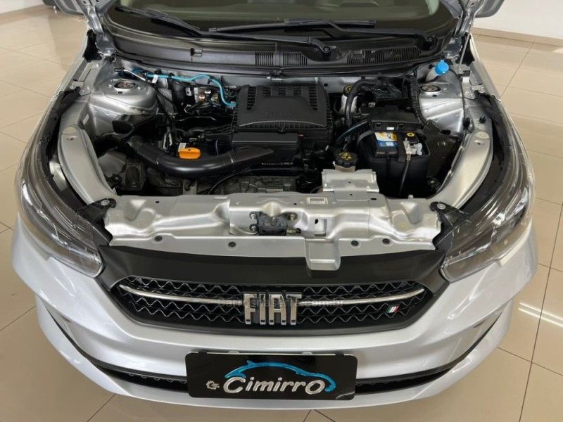 FIAT CRONOS 1.3 DRIVE 8V 2021/2022 CIMIRRO AUTOMÓVEIS TAQUARA / Carros no Vale