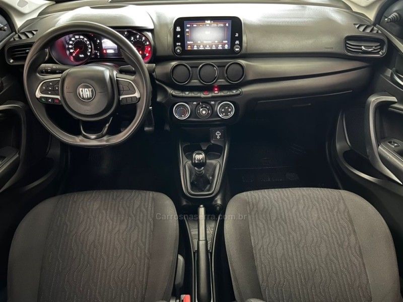 FIAT CRONOS 1.3 DRIVE 8V 2021/2022 CIMIRRO AUTOMÓVEIS TAQUARA / Carros no Vale