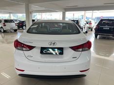 HYUNDAI ELANTRA 2.0 16V 2015/2016 CIMIRRO AUTOMÓVEIS TAQUARA / Carros no Vale