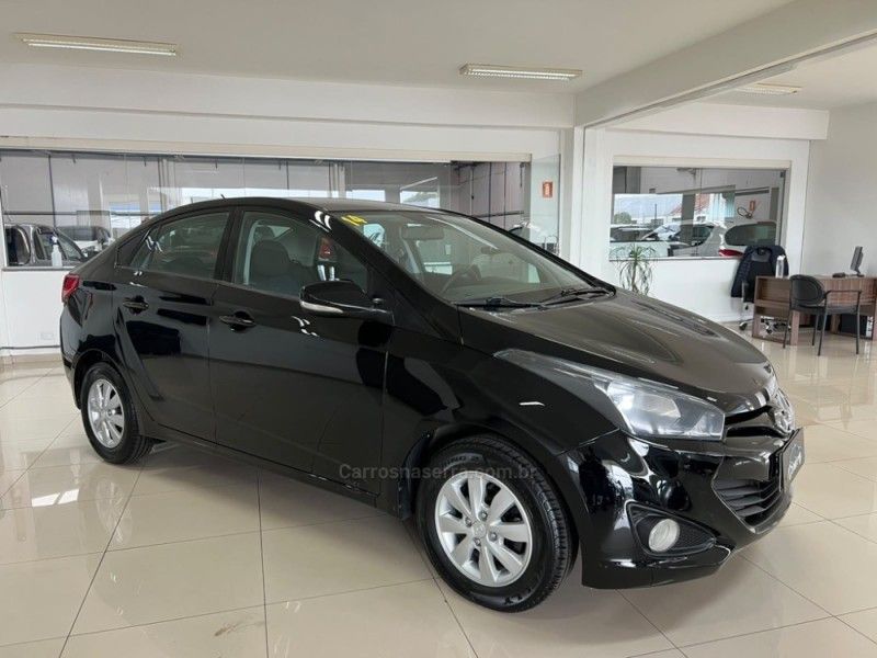 HYUNDAI HB20S 1.6 COMFORT PLUS 16V 2013/2014 CIMIRRO AUTOMÓVEIS TAQUARA / Carros no Vale
