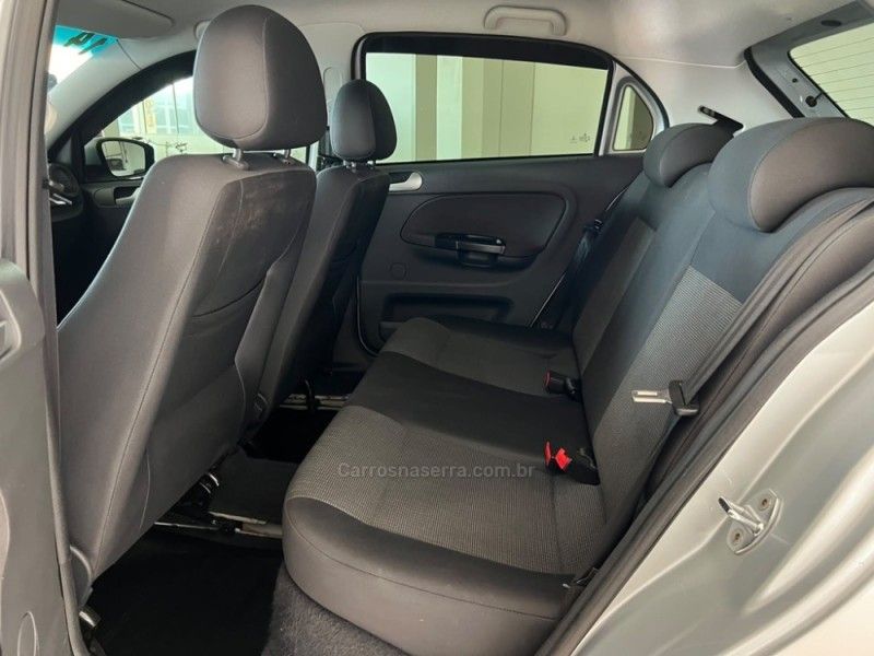 VOLKSWAGEN GOL 1.0 MI 8V 2013/2014 CIMIRRO AUTOMÓVEIS TAQUARA / Carros no Vale VOLKSWAGEN GOL 1.0 MI 8V 2013/2014 CIMIRRO AUTOMÓVEIS TAQUARA / Carros no Vale
