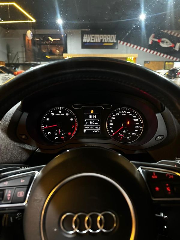 Audi Q3 2.0 Tfsi 2014/2015 DL MOTORS LAJEADO / Carros no Vale