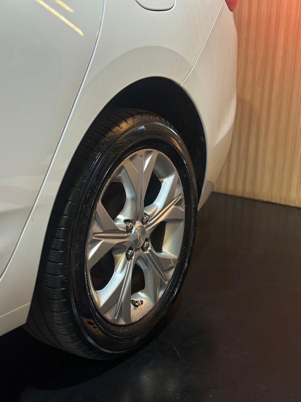 Chevrolet Onix Sedan Plus Lt 1.0 12v Tb 2020/2021 DL MOTORS LAJEADO / Carros no Vale