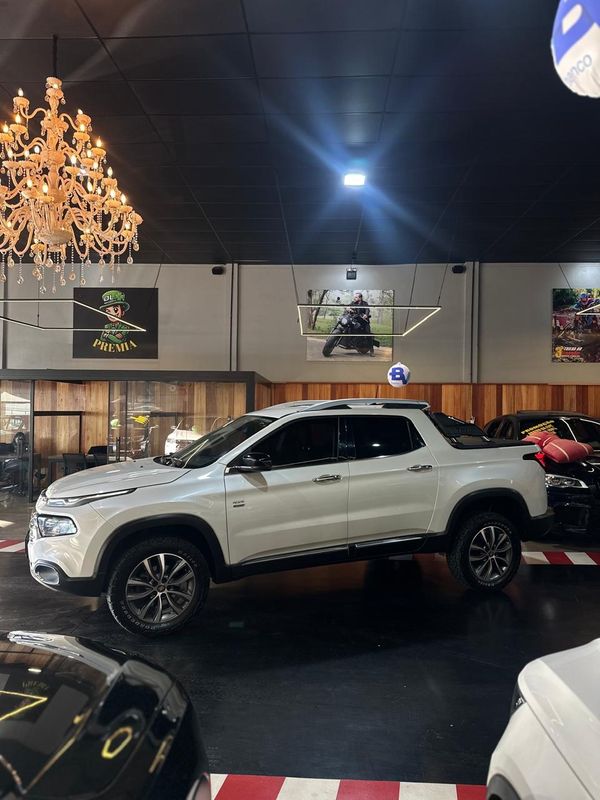Fiat Toro Volcano D4 2018/2019 DL MOTORS LAJEADO / Carros no Vale