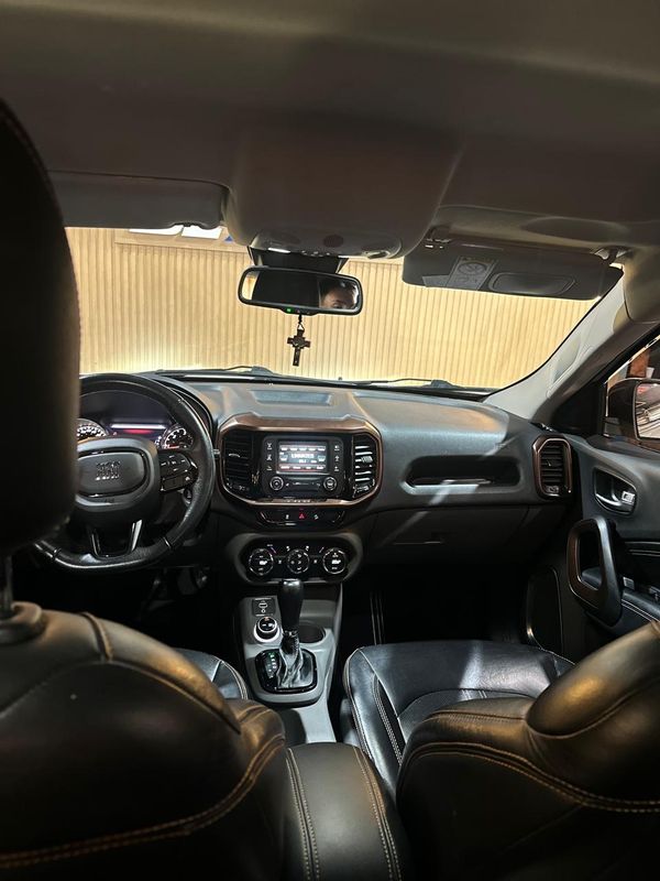 Fiat Toro Volcano D4 2018/2019 DL MOTORS LAJEADO / Carros no Vale