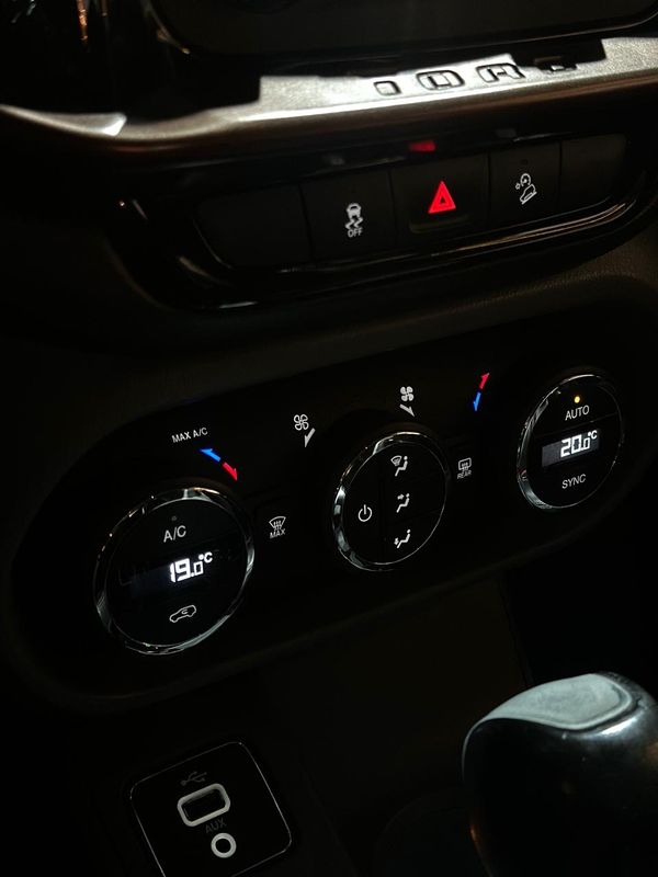 Fiat Toro Volcano D4 2018/2019 DL MOTORS LAJEADO / Carros no Vale