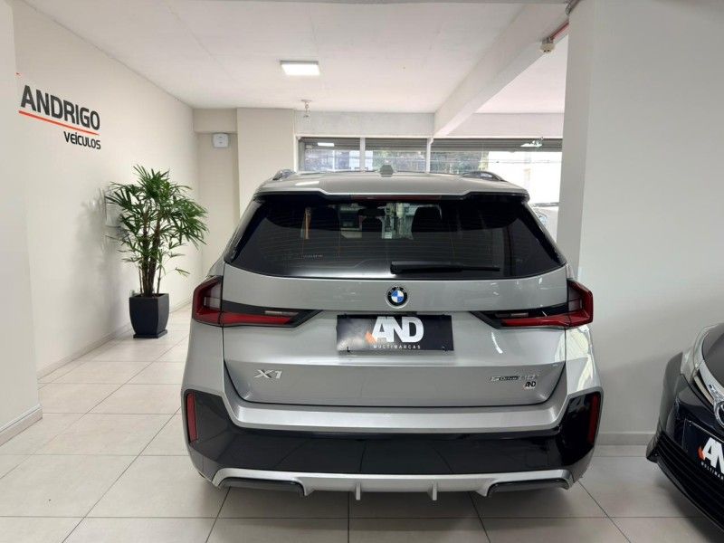 BMW X1 2.0 SDRIVE20I M SPORT PLUS 16V TURBO 2023/2023 ANDRIGO VEÍCULOS CAXIAS DO SUL / Carros no Vale