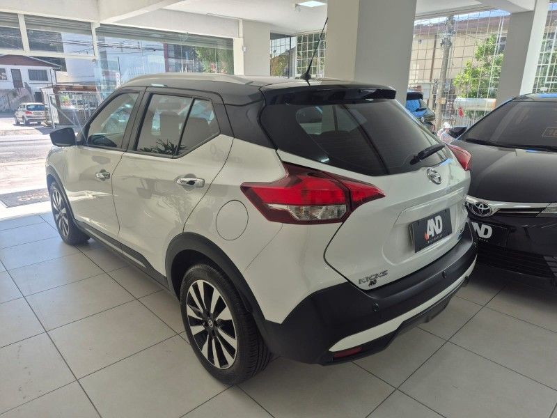 NISSAN KICKS 1.6 16V SL PACK PLUS XTRONIC 2017/2018 ANDRIGO VEÍCULOS CAXIAS DO SUL / Carros no Vale