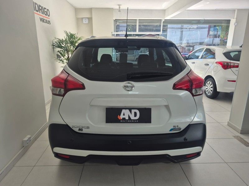 NISSAN KICKS 1.6 16V SL PACK PLUS XTRONIC 2017/2018 ANDRIGO VEÍCULOS CAXIAS DO SUL / Carros no Vale