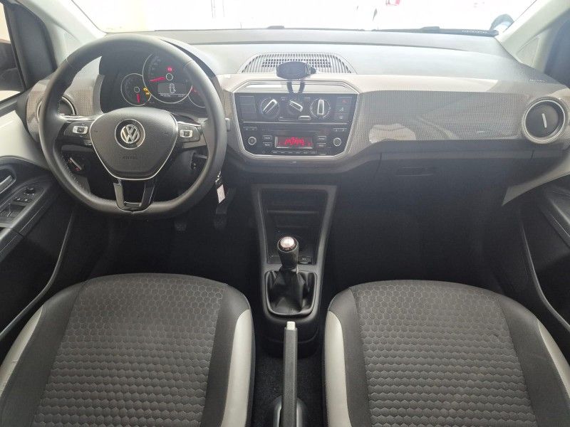 VOLKSWAGEN UP 1.0TSI CROSS 12V 2018/2019 ANDRIGO VEÍCULOS CAXIAS DO SUL / Carros no Vale