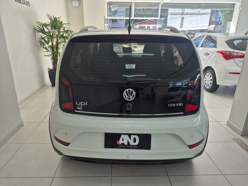 VOLKSWAGEN UP 1.0TSI CROSS 12V 2018/2019 ANDRIGO VEÍCULOS CAXIAS DO SUL / Carros no Vale