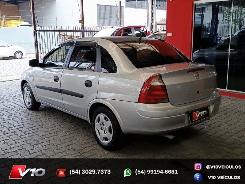 CHEVROLET CORSA 1.8 MPFI SEDAN 8V 2002/2003 V10 VEÍCULOS CAXIAS DO SUL / Carros no Vale