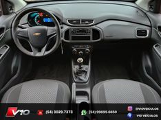 CHEVROLET ONIX 1.0 MPFI LT 8V 2017/2018 V10 VEÍCULOS CAXIAS DO SUL / Carros no Vale