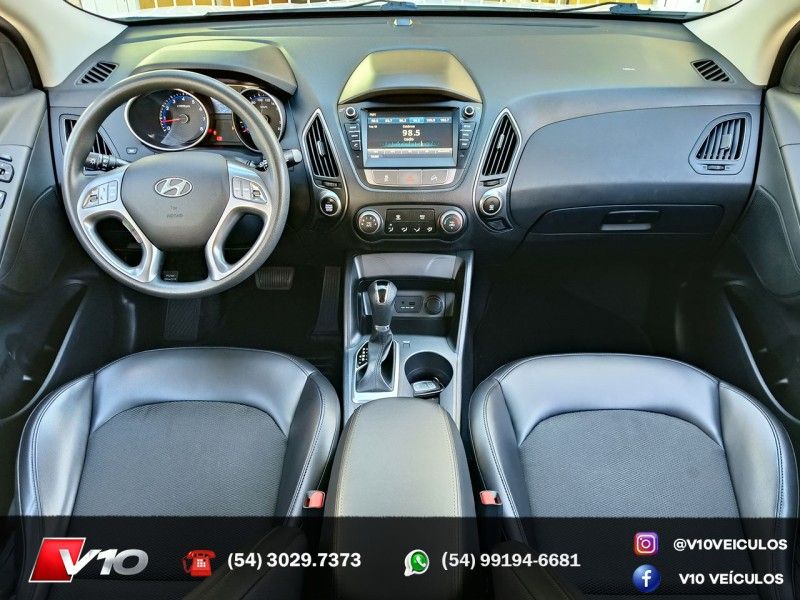 HYUNDAI IX35 2.0 GL 4X2 16V 2018/2019 V10 VEÍCULOS CAXIAS DO SUL / Carros no Vale