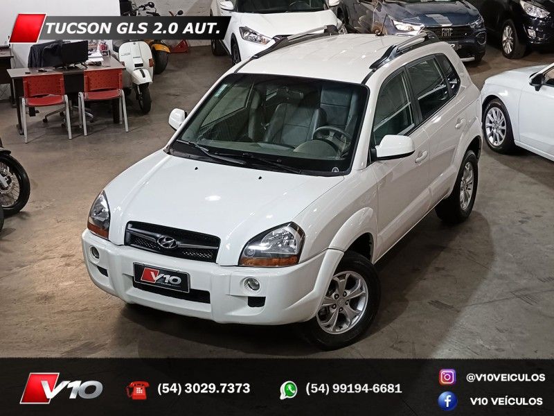 HYUNDAI TUCSON 2.0 MPFI GLS 16V 143CV 2WD 2014/2015 V10 VEÍCULOS CAXIAS DO SUL / Carros no Vale