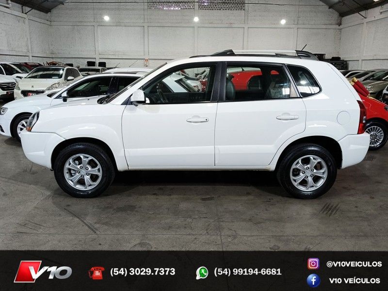 HYUNDAI TUCSON 2.0 MPFI GLS 16V 143CV 2WD 2014/2015 V10 VEÍCULOS CAXIAS DO SUL / Carros no Vale