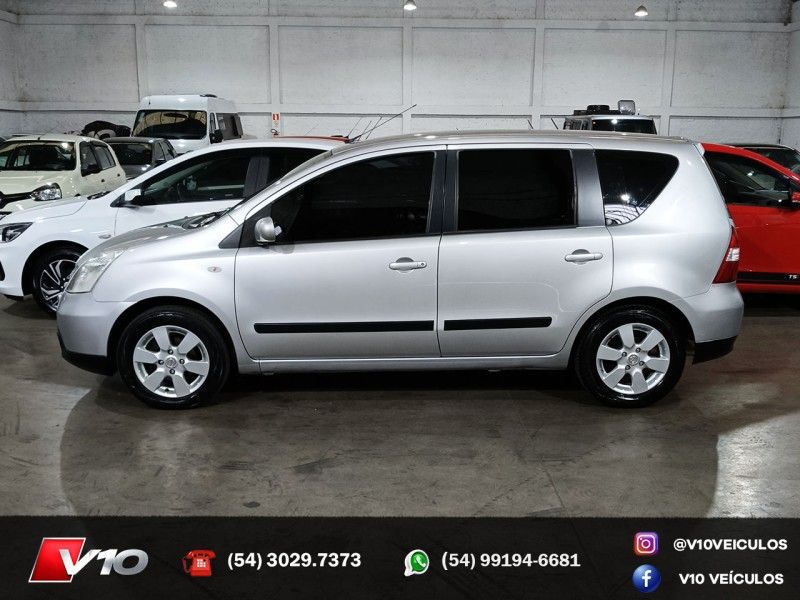 NISSAN LIVINA 1.6 SL 16V 2009/2010 V10 VEÍCULOS CAXIAS DO SUL / Carros no Vale NISSAN LIVINA 1.6 SL 16V 2009/2010 V10 VEÍCULOS CAXIAS DO SUL / Carros no Vale
