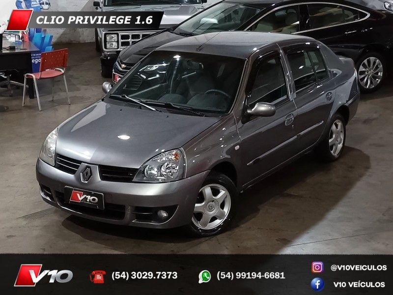 RENAULT CLIO 1.6 PRIVILÉGE SEDAN 16V 2006/2007 V10 VEÍCULOS CAXIAS DO SUL / Carros no Vale