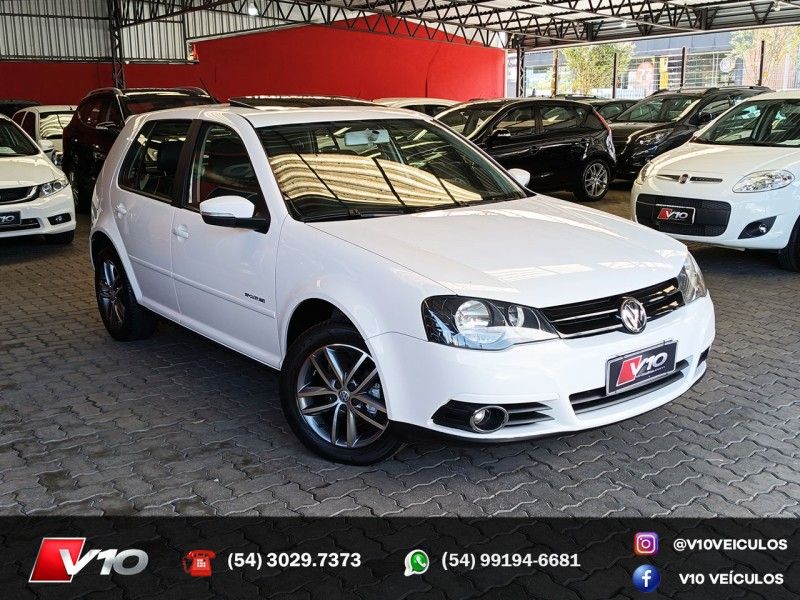 VOLKSWAGEN GOLF 1.6 MI SPORTLINE LIMITED EDITION 8V 2011/2012 V10 VEÍCULOS CAXIAS DO SUL / Carros no Vale