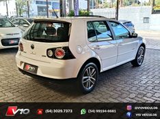 VOLKSWAGEN GOLF 1.6 MI SPORTLINE LIMITED EDITION 8V 2011/2012 V10 VEÍCULOS CAXIAS DO SUL / Carros no Vale