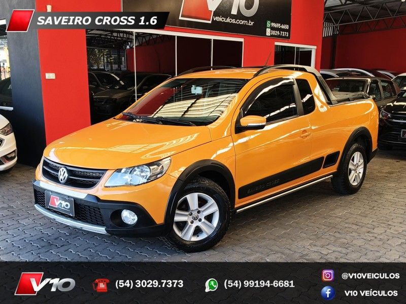VOLKSWAGEN SAVEIRO 1.6 CROSS CE 8V 2010/2011 V10 VEÍCULOS CAXIAS DO SUL / Carros no Vale