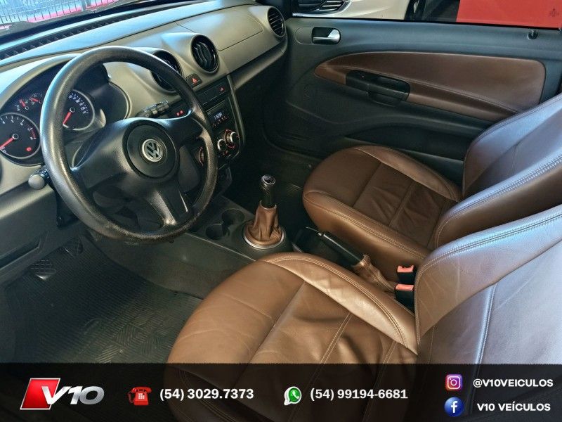 VOLKSWAGEN SAVEIRO 1.6 CROSS CE 8V 2010/2011 V10 VEÍCULOS CAXIAS DO SUL / Carros no Vale