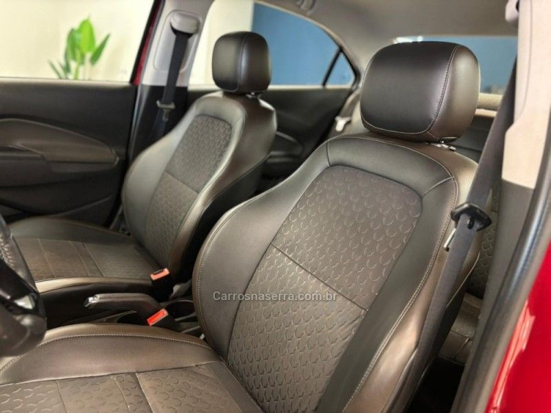 CHEVROLET PRISMA 1.4 MPFI LTZ 8V 2017/2018 LUIGGI AUTOMÓVEIS CARLOS BARBOSA / Carros no Vale