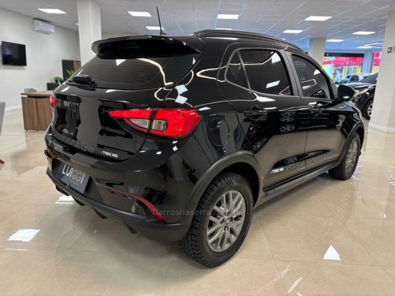 FIAT ARGO 1.3 8V TREKKING 2020/2021 LUIGGI AUTOMÓVEIS CARLOS BARBOSA / Carros no Vale