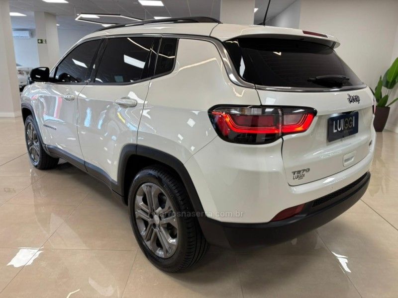 JEEP COMPASS 1.3 LONGITUDE T270 16V TURBO 4X2 2024/2024 LUIGGI AUTOMÓVEIS CARLOS BARBOSA / Carros no Vale JEEP COMPASS 1.3 LONGITUDE T270 16V TURBO 4X2 2024/2024 LUIGGI AUTOMÓVEIS CARLOS BARBOSA / Carros no Vale