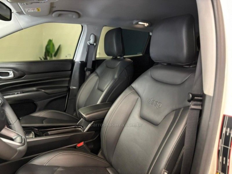 JEEP COMPASS 1.3 LONGITUDE T270 16V TURBO 4X2 2024/2024 LUIGGI AUTOMÓVEIS CARLOS BARBOSA / Carros no Vale JEEP COMPASS 1.3 LONGITUDE T270 16V TURBO 4X2 2024/2024 LUIGGI AUTOMÓVEIS CARLOS BARBOSA / Carros no Vale