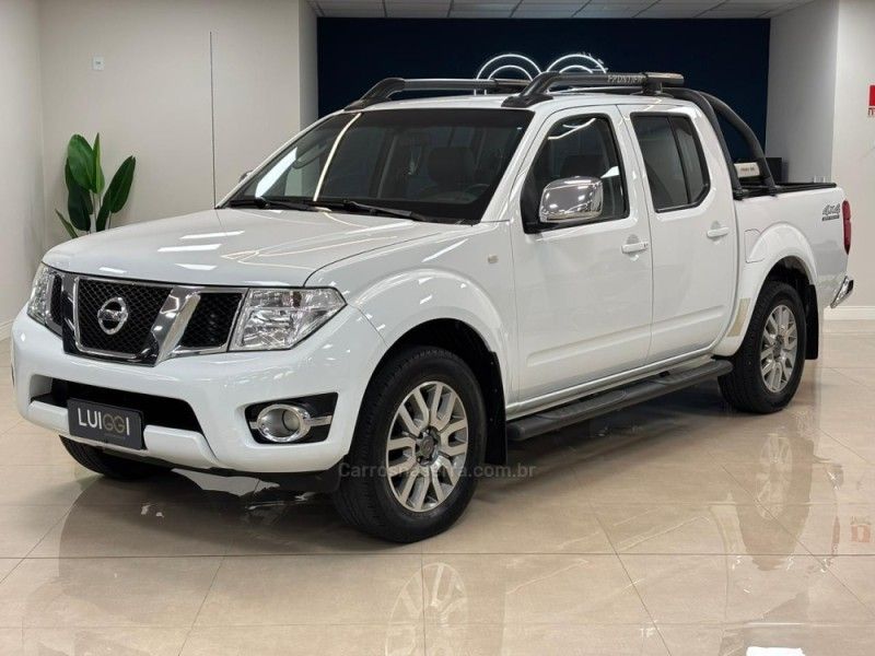 NISSAN FRONTIER 2.5 SL 4X4 CD TURBO ELETRONIC 2015/2016 LUIGGI AUTOMÓVEIS CARLOS BARBOSA / Carros no Vale NISSAN FRONTIER 2.5 SL 4X4 CD TURBO ELETRONIC 2015/2016 LUIGGI AUTOMÓVEIS CARLOS BARBOSA / Carros no Vale