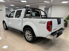 NISSAN FRONTIER 2.5 SL 4X4 CD TURBO ELETRONIC 2015/2016 LUIGGI AUTOMÓVEIS CARLOS BARBOSA / Carros no Vale