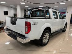 NISSAN FRONTIER 2.5 SL 4X4 CD TURBO ELETRONIC 2015/2016 LUIGGI AUTOMÓVEIS CARLOS BARBOSA / Carros no Vale