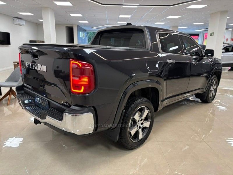 RAM RAMPAGE 2.0 LARAMIE 4X4 TURBO 2023/2024 LUIGGI AUTOMÓVEIS CARLOS BARBOSA / Carros no Vale
