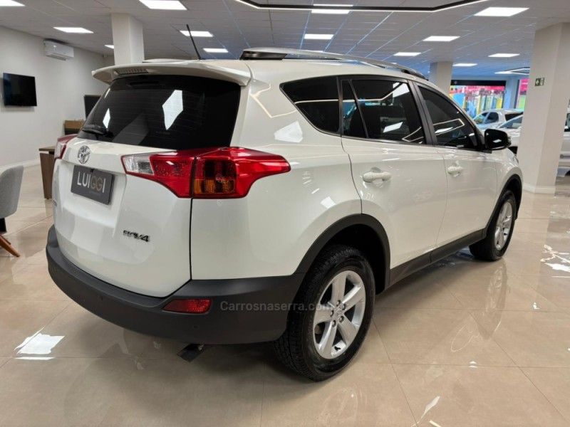 TOYOTA RAV4 2.0 4X2 16V 2014/2014 LUIGGI AUTOMÓVEIS CARLOS BARBOSA / Carros no Vale TOYOTA RAV4 2.0 4X2 16V 2014/2014 LUIGGI AUTOMÓVEIS CARLOS BARBOSA / Carros no Vale