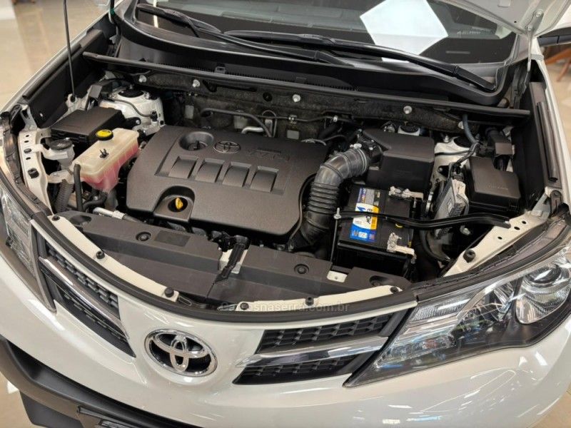 TOYOTA RAV4 2.0 4X2 16V 2014/2014 LUIGGI AUTOMÓVEIS CARLOS BARBOSA / Carros no Vale TOYOTA RAV4 2.0 4X2 16V 2014/2014 LUIGGI AUTOMÓVEIS CARLOS BARBOSA / Carros no Vale
