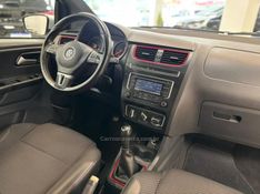 VOLKSWAGEN FOX 1.6 MI ROCK IN RIO 8V 2013/2014 LUIGGI AUTOMÓVEIS CARLOS BARBOSA / Carros no Vale