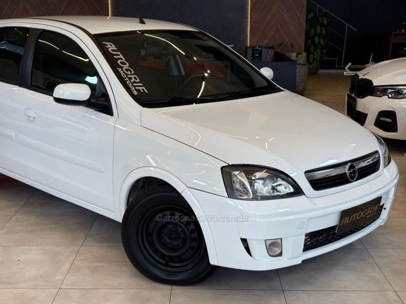 CHEVROLET CORSA 1.4 MPFI MAXX 8V 2012/2012 AUTOGRIF MOTORS CAMPO BOM / Carros no Vale