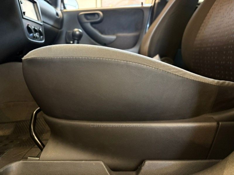 CHEVROLET CORSA 1.4 MPFI MAXX 8V 2012/2012 AUTOGRIF MOTORS CAMPO BOM / Carros no Vale