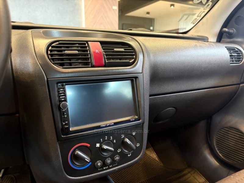 CHEVROLET CORSA 1.4 MPFI MAXX 8V 2012/2012 AUTOGRIF MOTORS CAMPO BOM / Carros no Vale