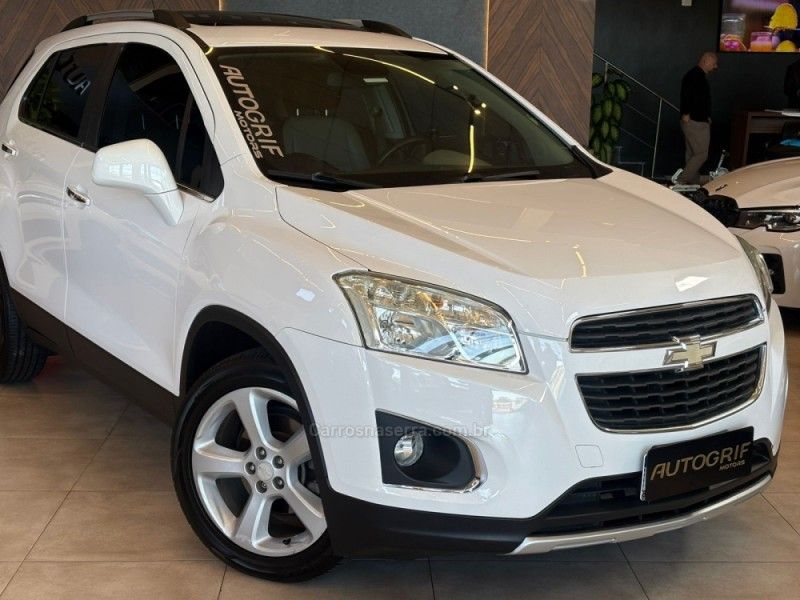 CHEVROLET TRACKER 1.8 MPFI LTZ 4X2 16V 2015/2015 AUTOGRIF MOTORS CAMPO BOM / Carros no Vale
