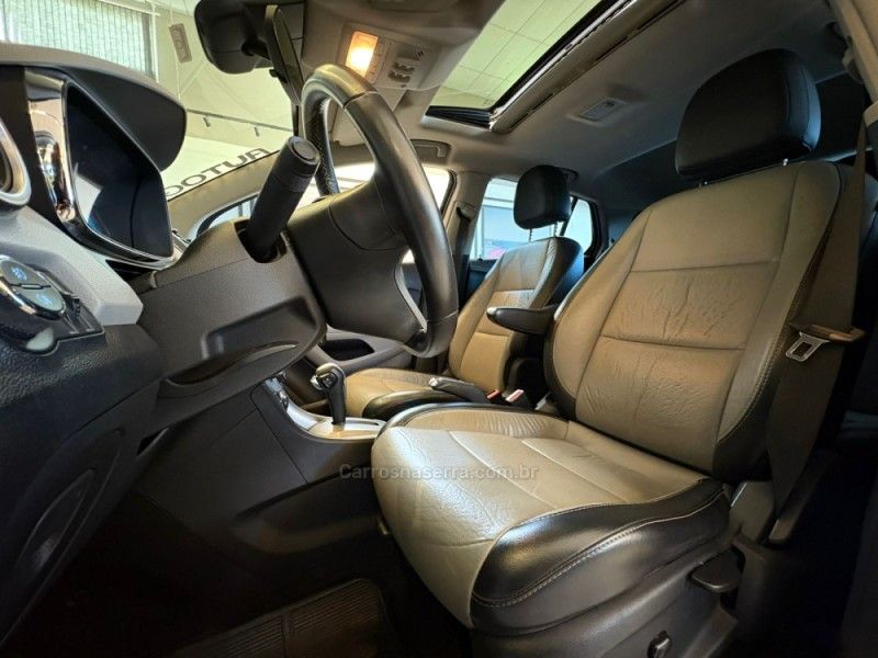 CHEVROLET TRACKER 1.8 MPFI LTZ 4X2 16V 2015/2015 AUTOGRIF MOTORS CAMPO BOM / Carros no Vale