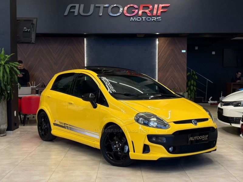 FIAT PUNTO 1.4 MPI 16V T-JET 2013/2013 AUTOGRIF MOTORS CAMPO BOM / Carros no Vale