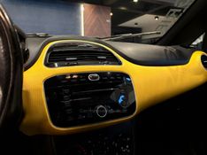 FIAT PUNTO 1.4 MPI 16V T-JET 2013/2013 AUTOGRIF MOTORS CAMPO BOM / Carros no Vale