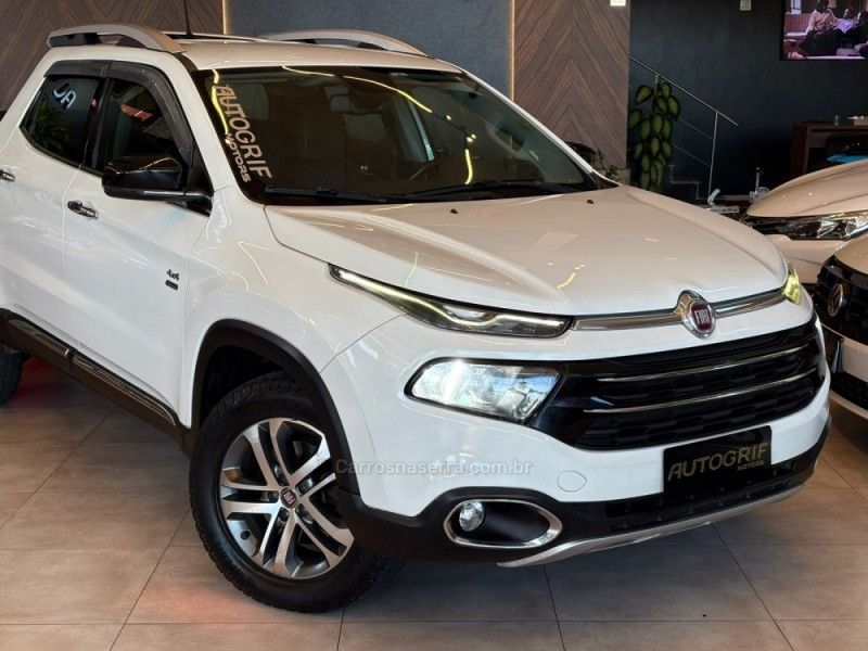 FIAT TORO 2.0 16V TURBO VOLCANO AT9 4X4 2018/2018 AUTOGRIF MOTORS CAMPO BOM / Carros no Vale