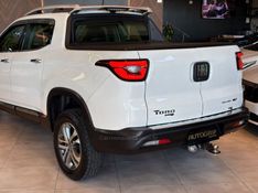 FIAT TORO 2.0 16V TURBO VOLCANO AT9 4X4 2018/2018 AUTOGRIF MOTORS CAMPO BOM / Carros no Vale