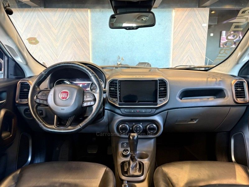 FIAT TORO 2.0 16V TURBO VOLCANO AT9 4X4 2018/2018 AUTOGRIF MOTORS CAMPO BOM / Carros no Vale