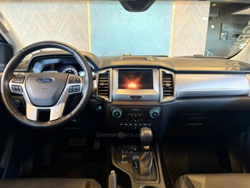 FORD RANGER 3.2 LIMITED 4X4 CD 20V 2022/2023 AUTOGRIF MOTORS CAMPO BOM / Carros no Vale