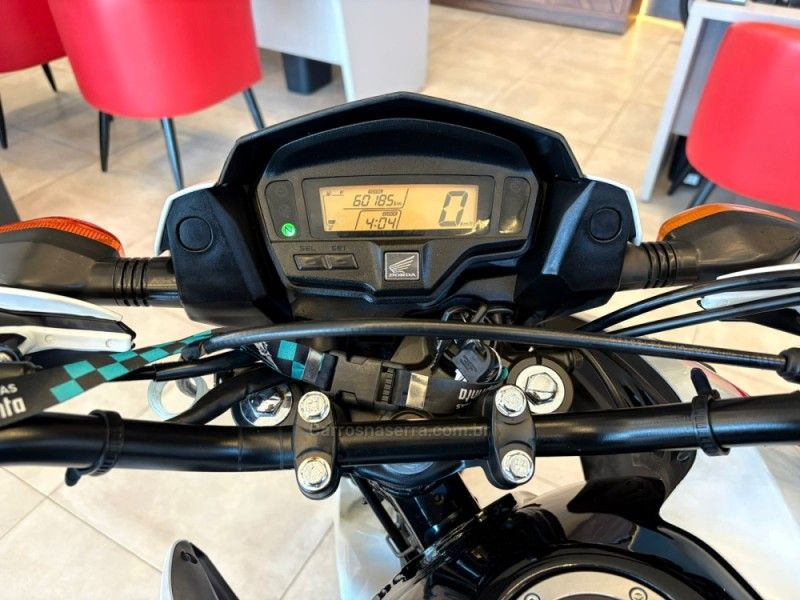 Honda Motos NXR 160 BROS 2017/2017 AUTOGRIF MOTORS CAMPO BOM / Carros no Vale